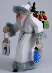 Bettina Franke Holzkunst "White Santa Carrying Lantern"