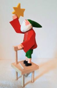 Bettina Franke Holzkunst Dwarf with Chair