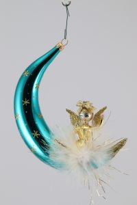 MGD 012 De Carlini Moon with Angel Ornament 